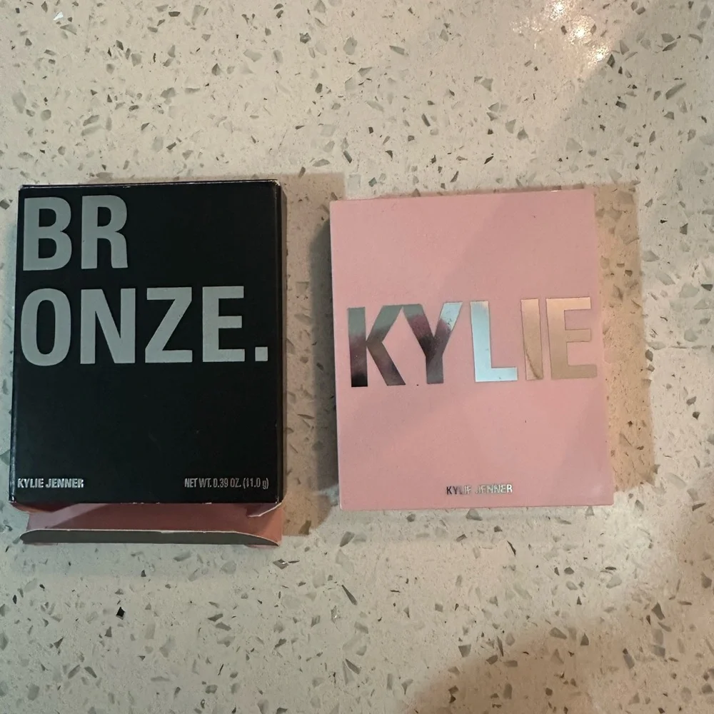 Kylie Cosmetics BRONZE Almond Color NEW IN BOX